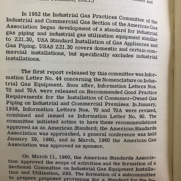 FIRST EDITION   USA  GAS STANDARDS PAMPHLET - Picture 2 of 5